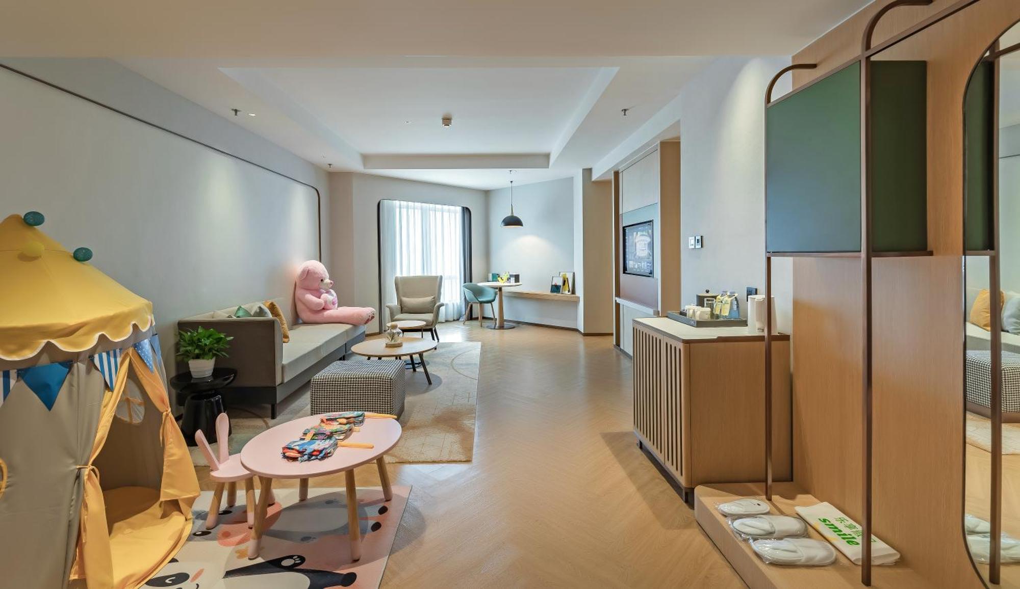 Holiday Inn Chongqing Guanyinqiao By Ihg Экстерьер фото